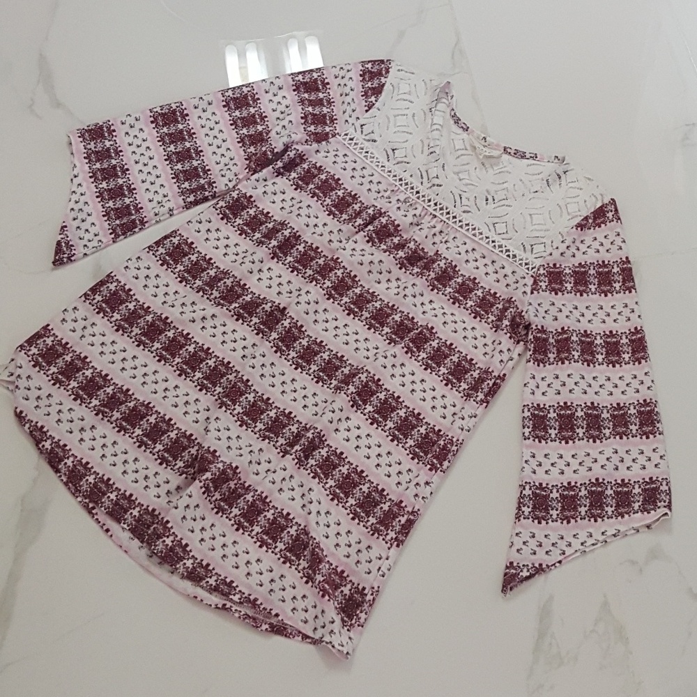 Red Pink Pattern Crochet Blouse